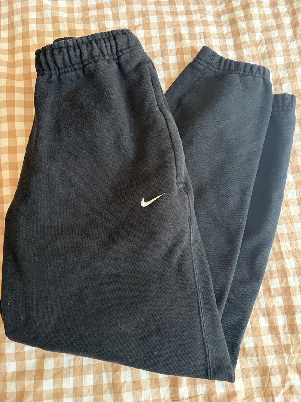 EUC Nike Mens Black Jogger Sweatpants with White Swoosh